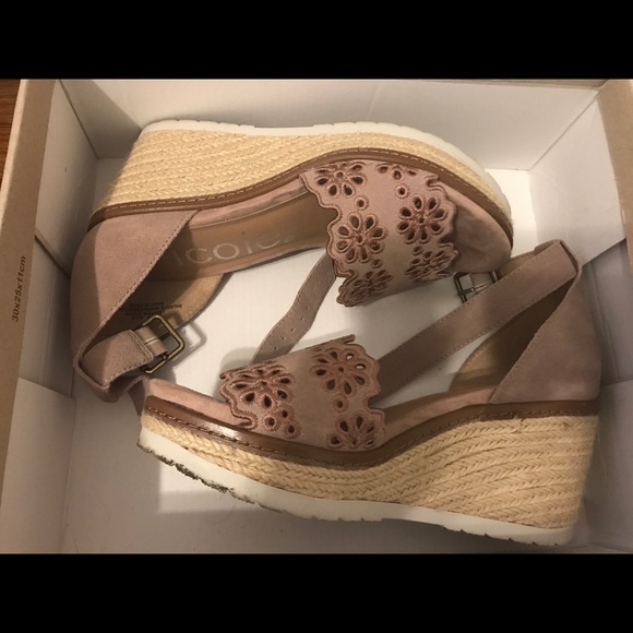 Nicole Eyelet Wedge Sandals - Picture 2 of 2